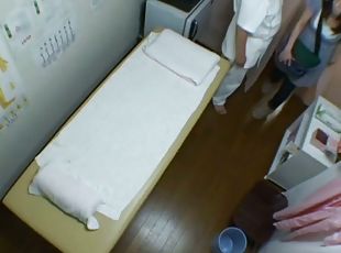 Girls pussy playing in massage parlor